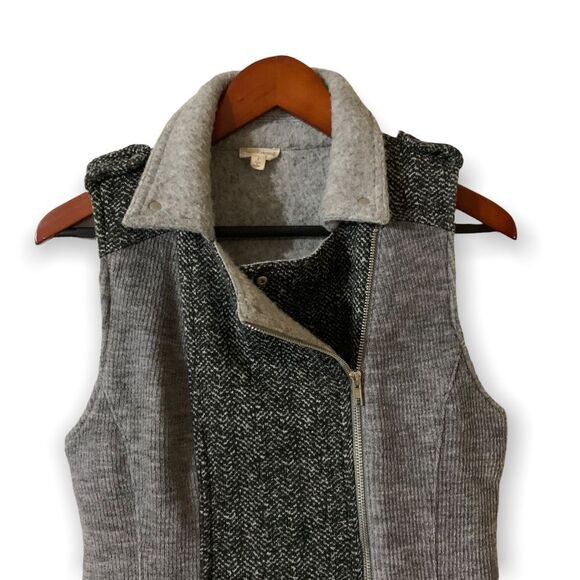 Hem & Thread asymmetrical design zip up vest Size women’s Small / Black & Grey - Picture 5 of 9